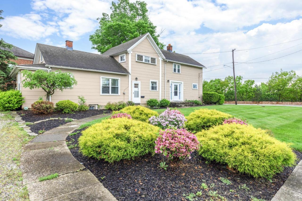 Double The Space For Large Groups Entire Duplex Villa Cleveland Exterior photo